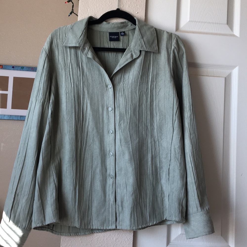 Green shirt